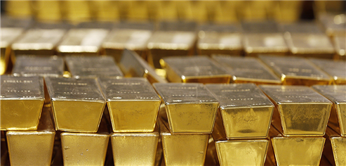 Gold on Track for First Weekly Gain in Four 
